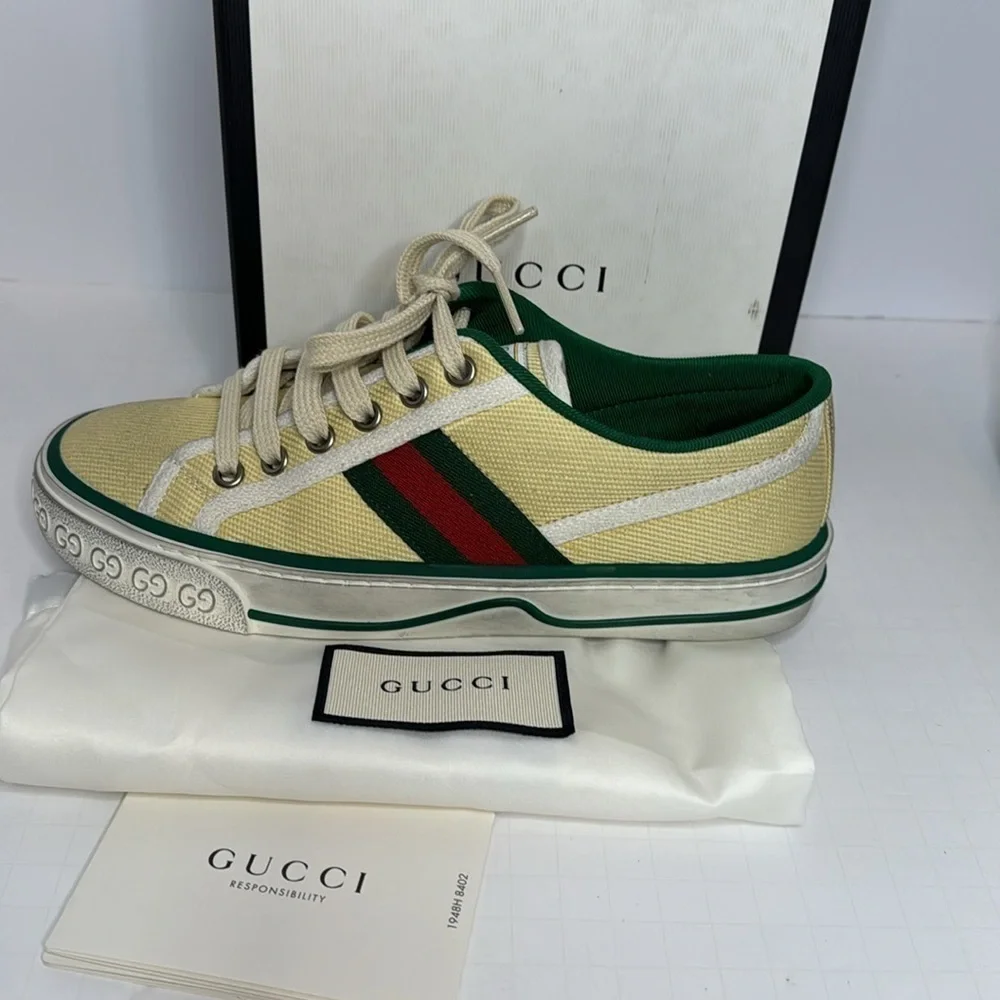 Gucci “old tennis